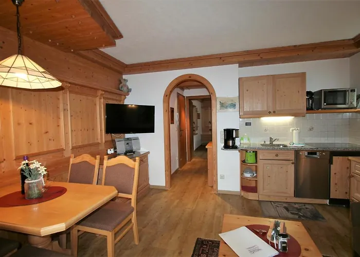 アパート Alpenflair Gaestehaus Tepferdt *